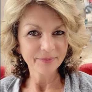 Meet your Posher, Lorraine